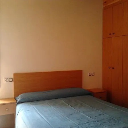 Holiday home Los Aladros La Puebla De Valverde